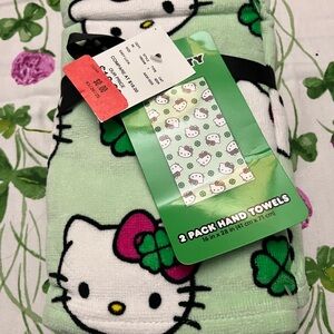 Hello Kitty Green and White Hand Towels - 2 Pack